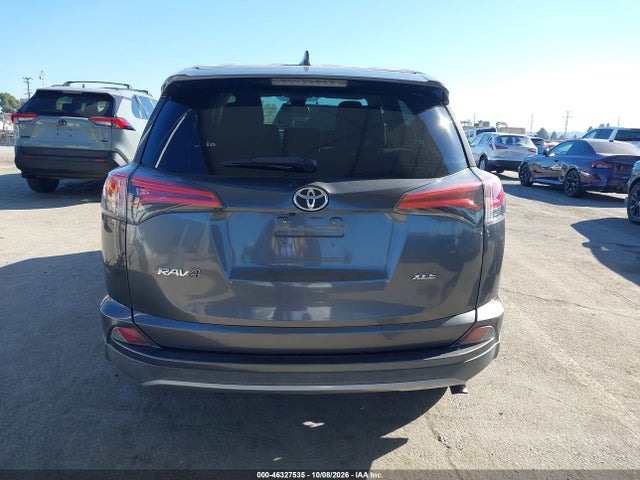 2018 TOYOTA RAV4 XLE 17