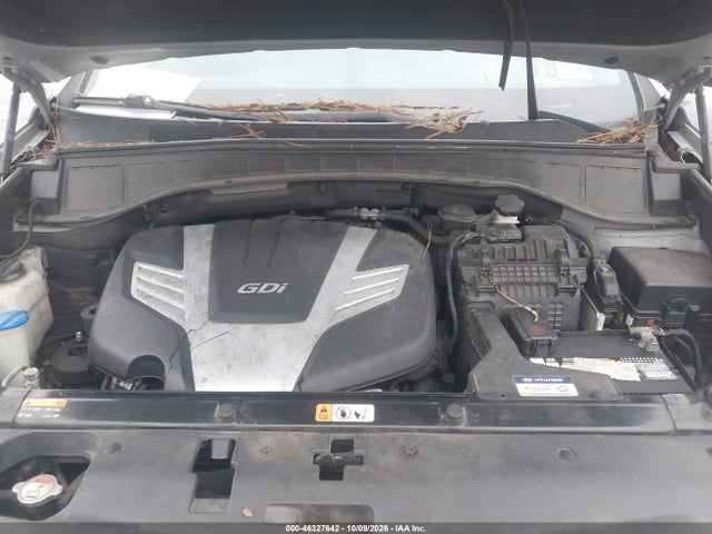 2017 HYUNDAI SANTA FE SE 10