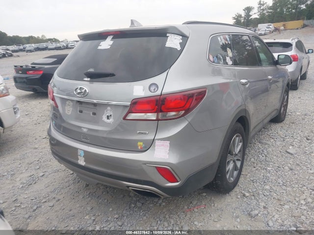 2017 HYUNDAI SANTA FE SE 4