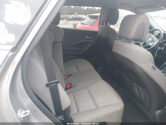 2017 HYUNDAI SANTA FE SE 8