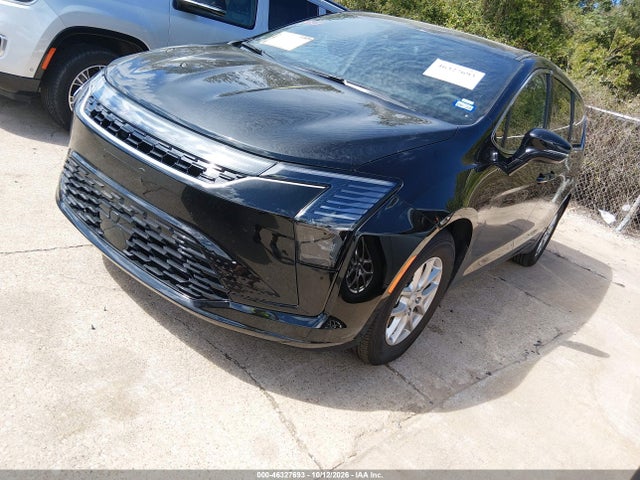 2027 CHRYSLER PACIFICA 2