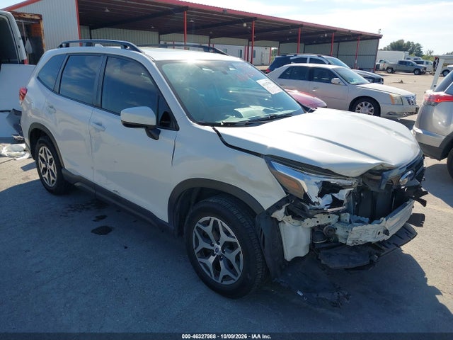 2022 SUBARU FORESTER PREMIUM