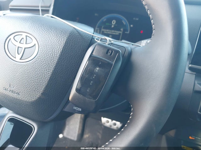 2025 TOYOTA CAMRY SE 11