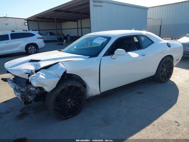 2019 DODGE CHALLENGER SXT 2