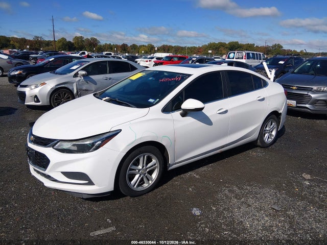 2017 CHEVROLET CRUZE LT AUTO 2