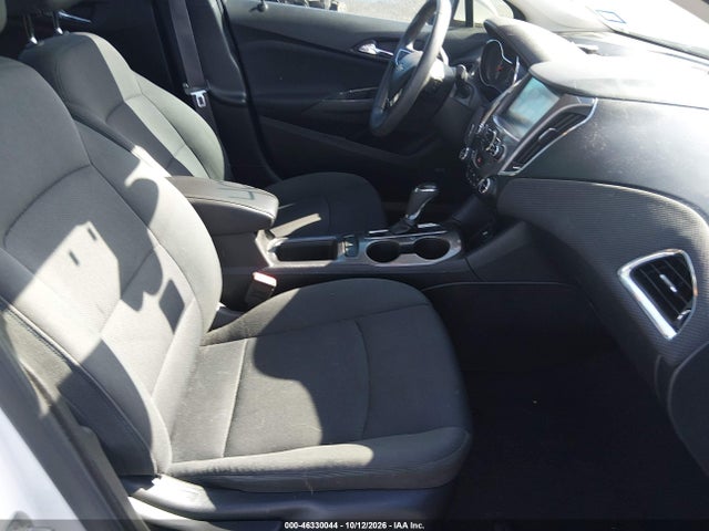 2017 CHEVROLET CRUZE LT AUTO 5