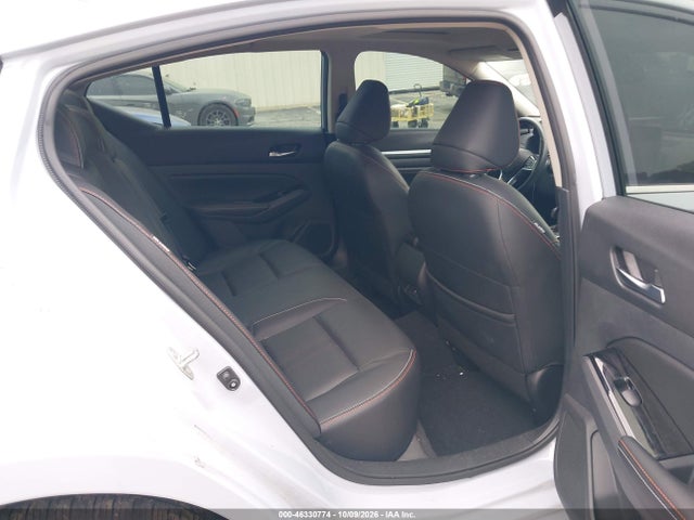 2023 NISSAN ALTIMA SR FWD 8