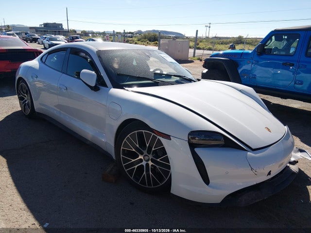 2022 PORSCHE TAYCAN