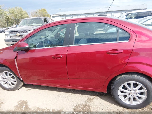 2019 CHEVROLET SONIC LT AUTO 14