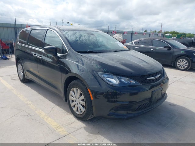 2021 CHRYSLER VOYAGER L