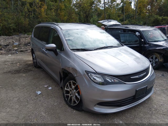 2020 CHRYSLER VOYAGER LXI