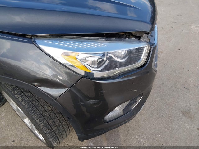 2017 FORD ESCAPE TITANIUM 18
