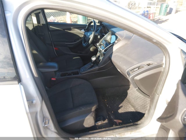 2017 FORD FOCUS SEL 5