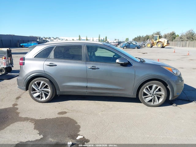 2017 KIA NIRO TOURING 14