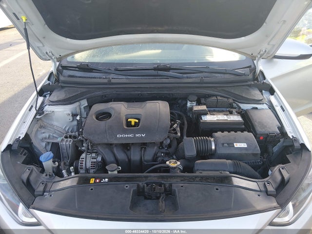 2018 HYUNDAI ELANTRA SEL 10