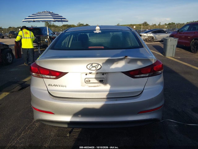 2018 HYUNDAI ELANTRA SEL 16