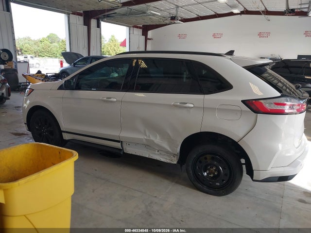 2022 FORD EDGE SE 14