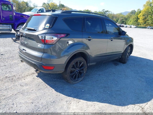 2018 FORD ESCAPE SE 4