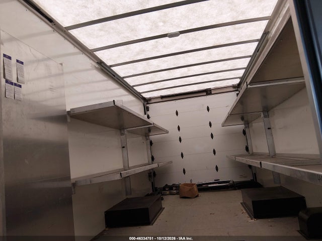 2024 GMC SAVANA CUTAWAY 4500 VAN 8