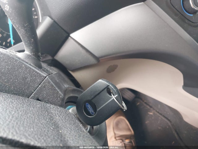 2017 FORD ESCAPE SE 11