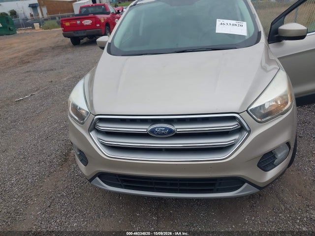 2017 FORD ESCAPE SE 6