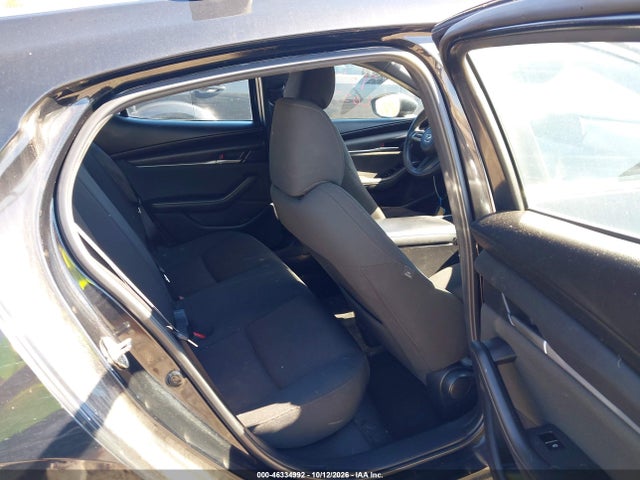 2022 MAZDA MAZDA3 2.5 S 8