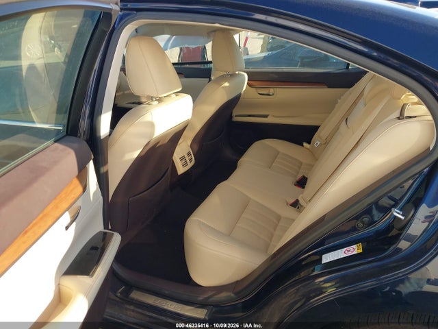 2017 LEXUS ES 300H 8