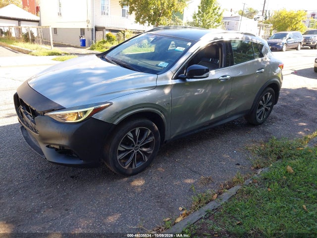 2017 INFINITI QX30 PREMIUM 2