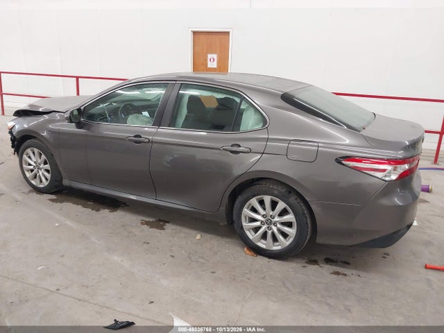 2018 TOYOTA CAMRY LE 15
