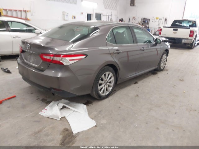 2018 TOYOTA CAMRY LE 4