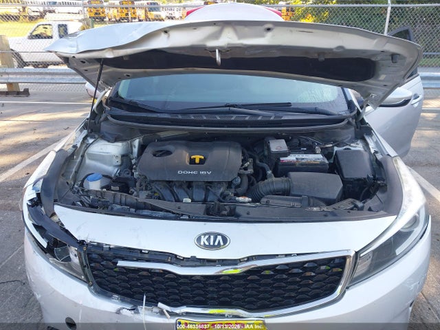 2017 KIA FORTE LX 10