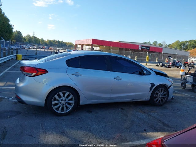 2017 KIA FORTE LX 13