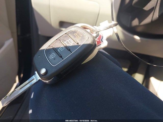 2019 HYUNDAI TUCSON SE 11