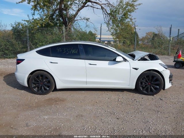 2018 TESLA MODEL 3 LONG RANGE/PERFORMANCE 13