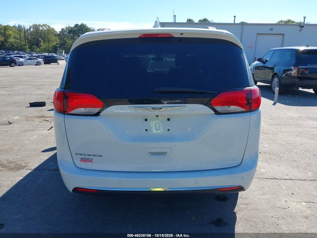 2017 CHRYSLER PACIFICA TOURING-L 16