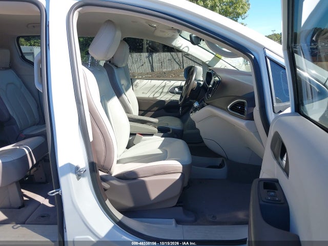2017 CHRYSLER PACIFICA TOURING-L 5