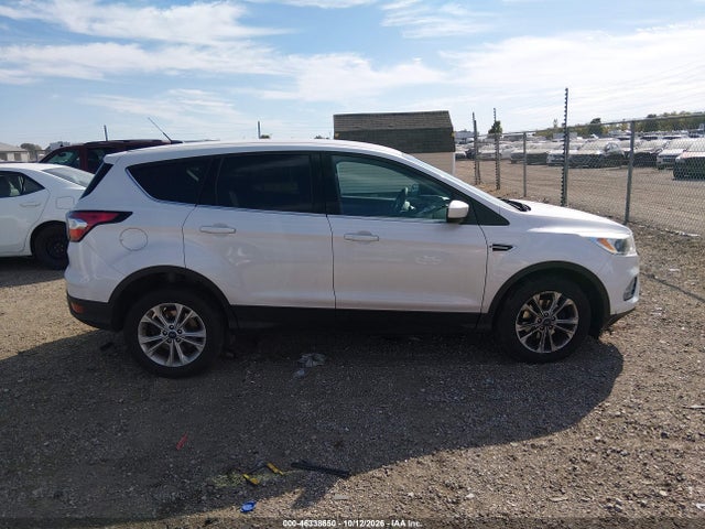 2017 FORD ESCAPE SE 13