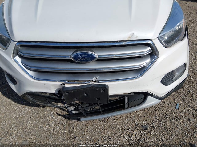 2017 FORD ESCAPE SE 17