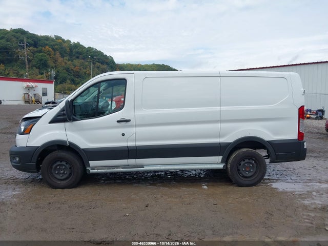 2025 FORD TRANSIT-250 14