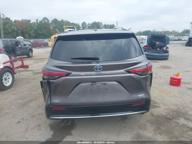 2021 TOYOTA SIENNA PLATINUM 16