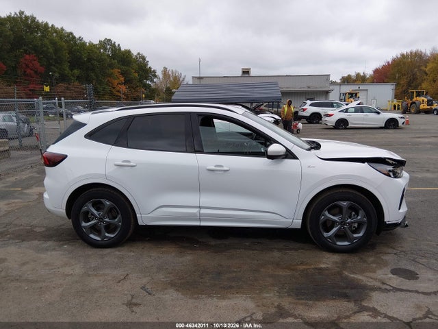2023 FORD ESCAPE ST-LINE SELECT 14