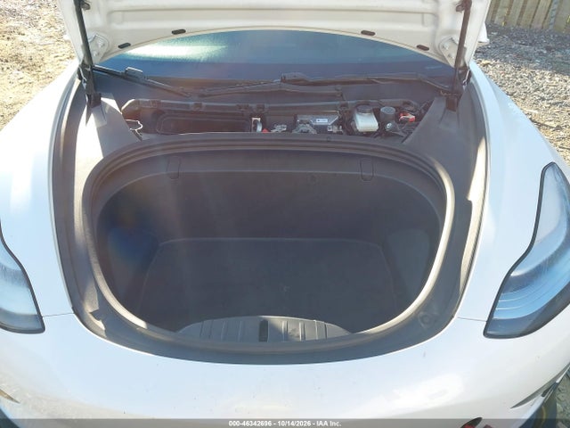 2018 TESLA MODEL 3 LONG RANGE/PERFORMANCE 10