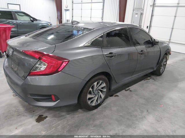 2018 HONDA CIVIC EX 4