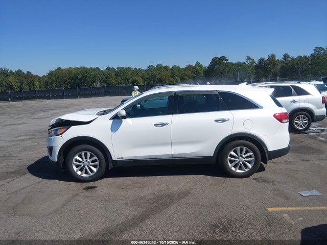 2017 KIA SORENTO 2.4L LX 14
