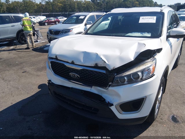 2017 KIA SORENTO 2.4L LX 6