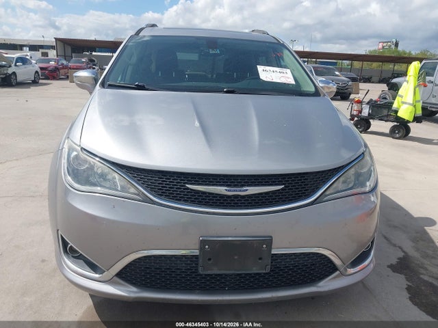 2018 CHRYSLER PACIFICA LIMITED 11