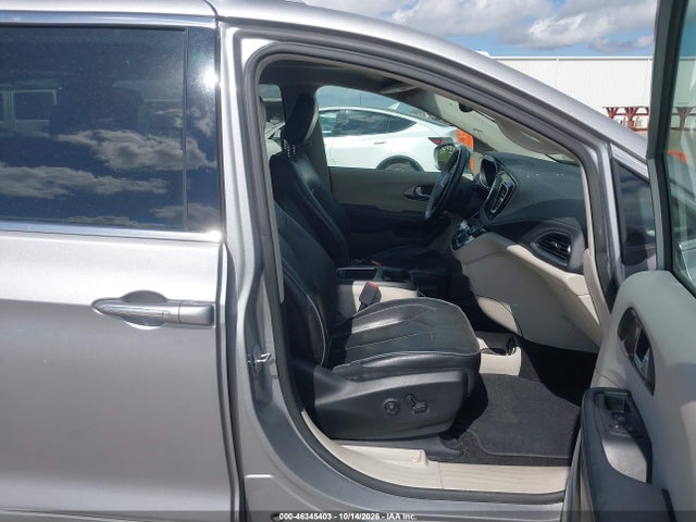 2018 CHRYSLER PACIFICA LIMITED 5