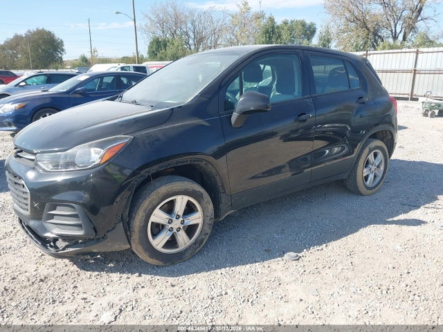 2017 CHEVROLET TRAX LS 2