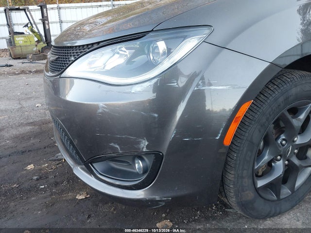 2018 CHRYSLER PACIFICA TOURING L PLUS 17