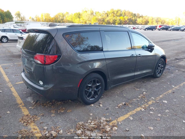2018 CHRYSLER PACIFICA TOURING L PLUS 4
